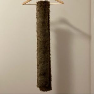 Costa Blanca Faux Fur Scarf🧣